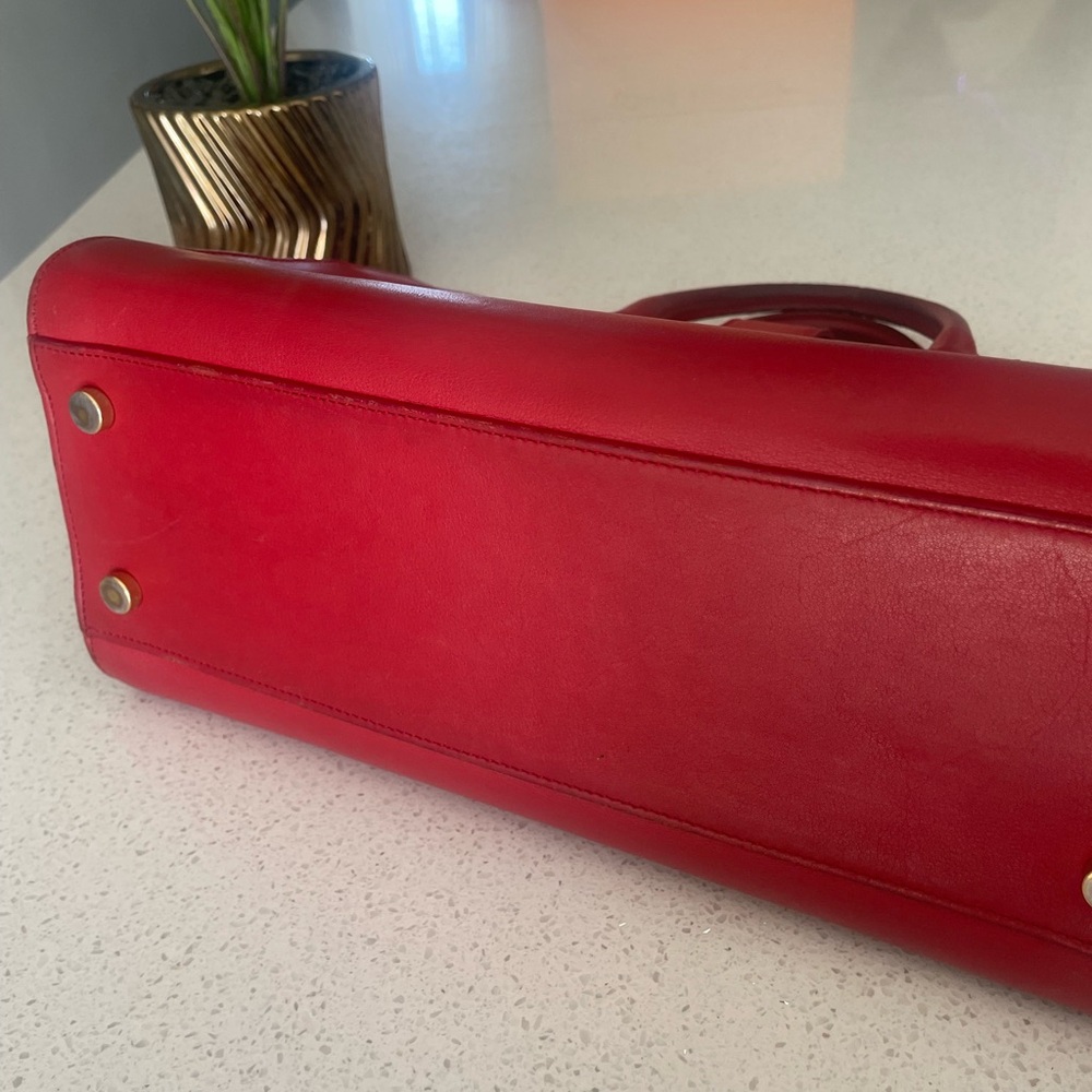 Yves Saint Laurent Scarlet Satchel - Picture 10 of 10